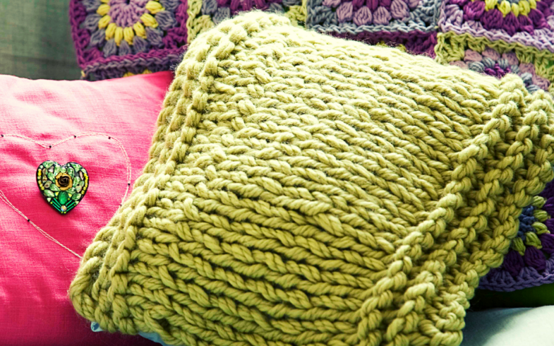 Дачная подушка — элемент декора